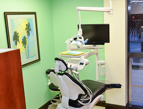 exam room and equipment on dentist office tour